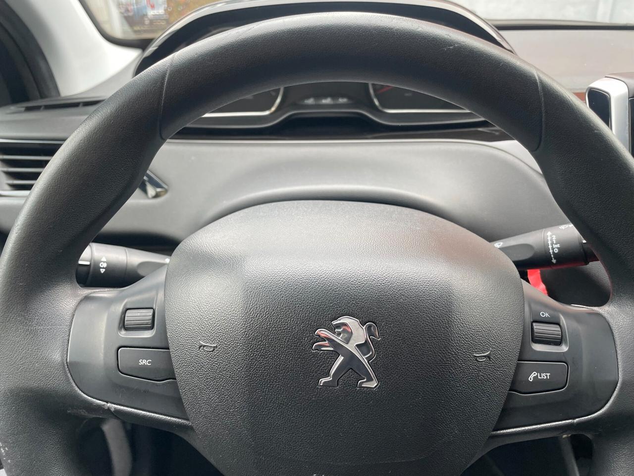 Peugeot 208 1.2 VTi 82 CV 5 porte Active IDONEA NEOPATENTATI