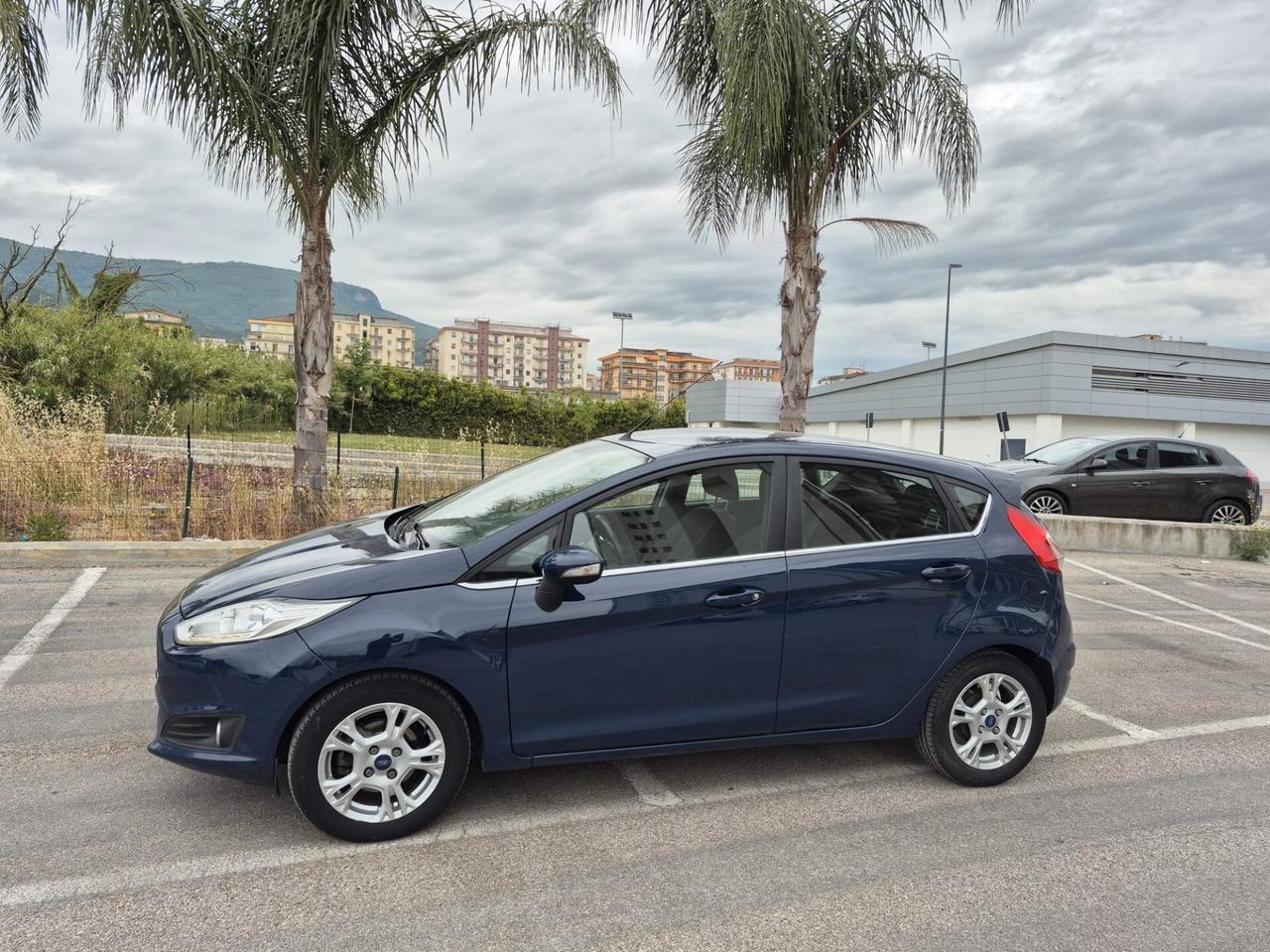 Ford Fiesta 1.5 TDCi 75CV 5 porte Titanium