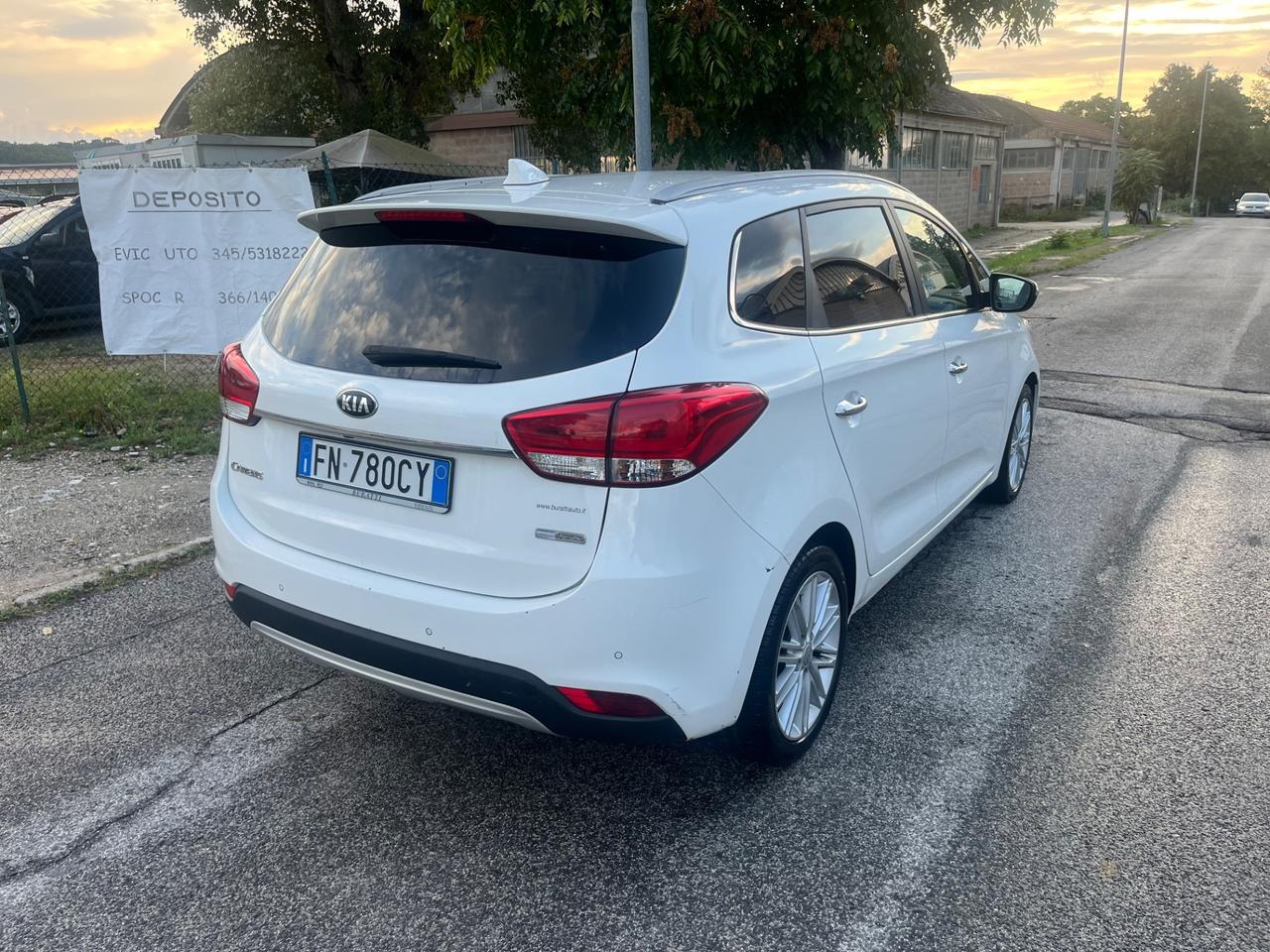 Kia Carens 1.7 CRDi 115 CV Business Class