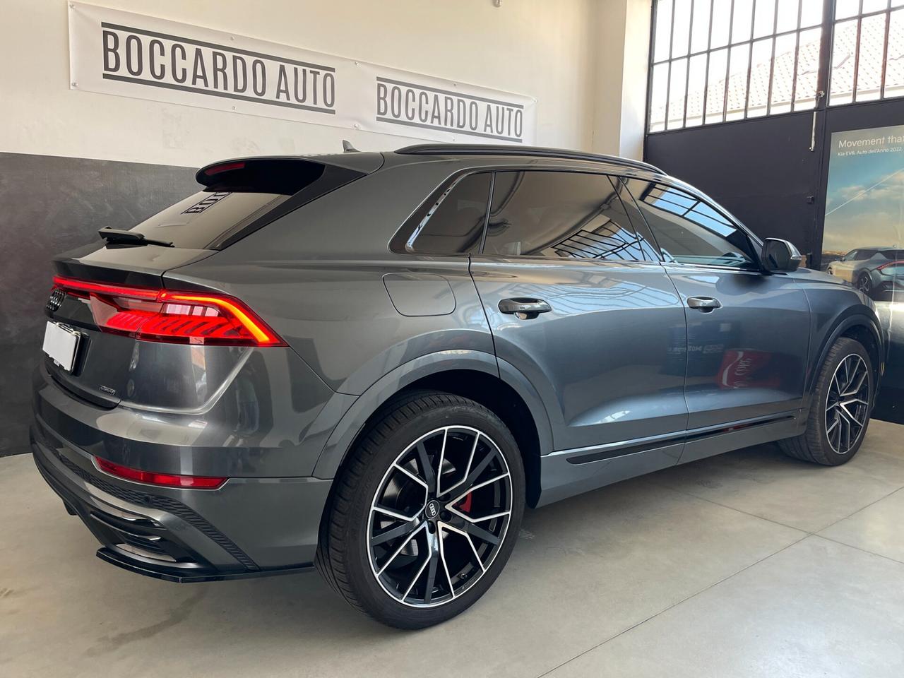 Audi Q8 50 TDI Mild Hybrid S Line Edition Identity Black