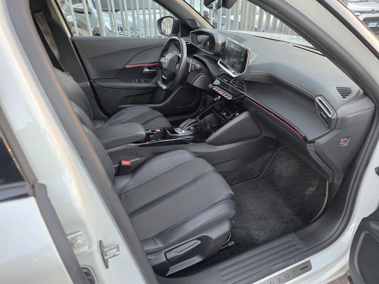 Peugeot 2008 PureTech 130 S&S EAT8 GT