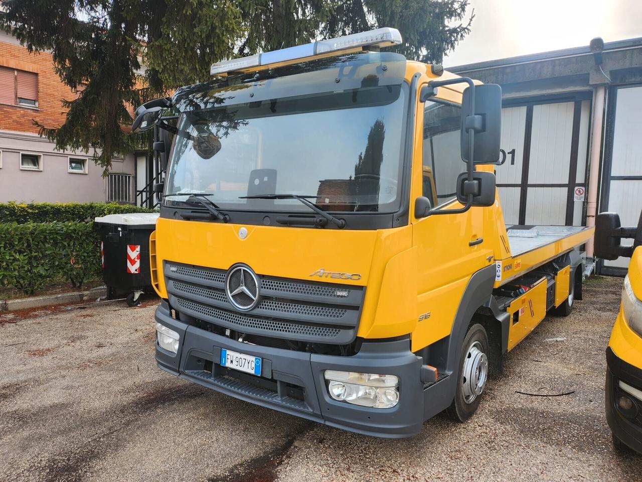 Carroattrezzi Mercedes Benz atego 816 EURO 6
