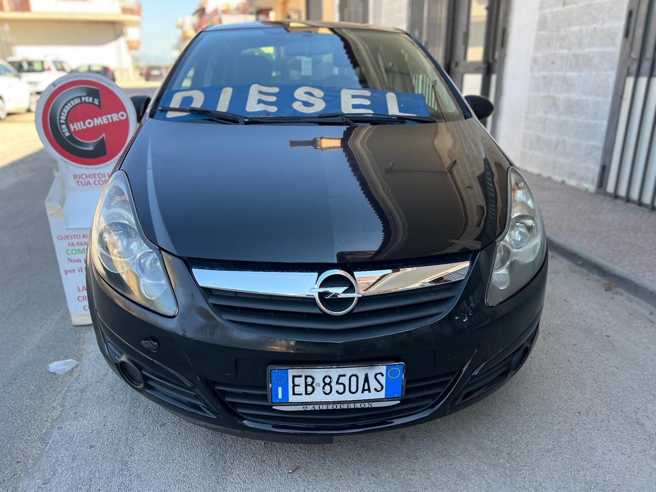 Opel corsa 1.3 Diesel 2011