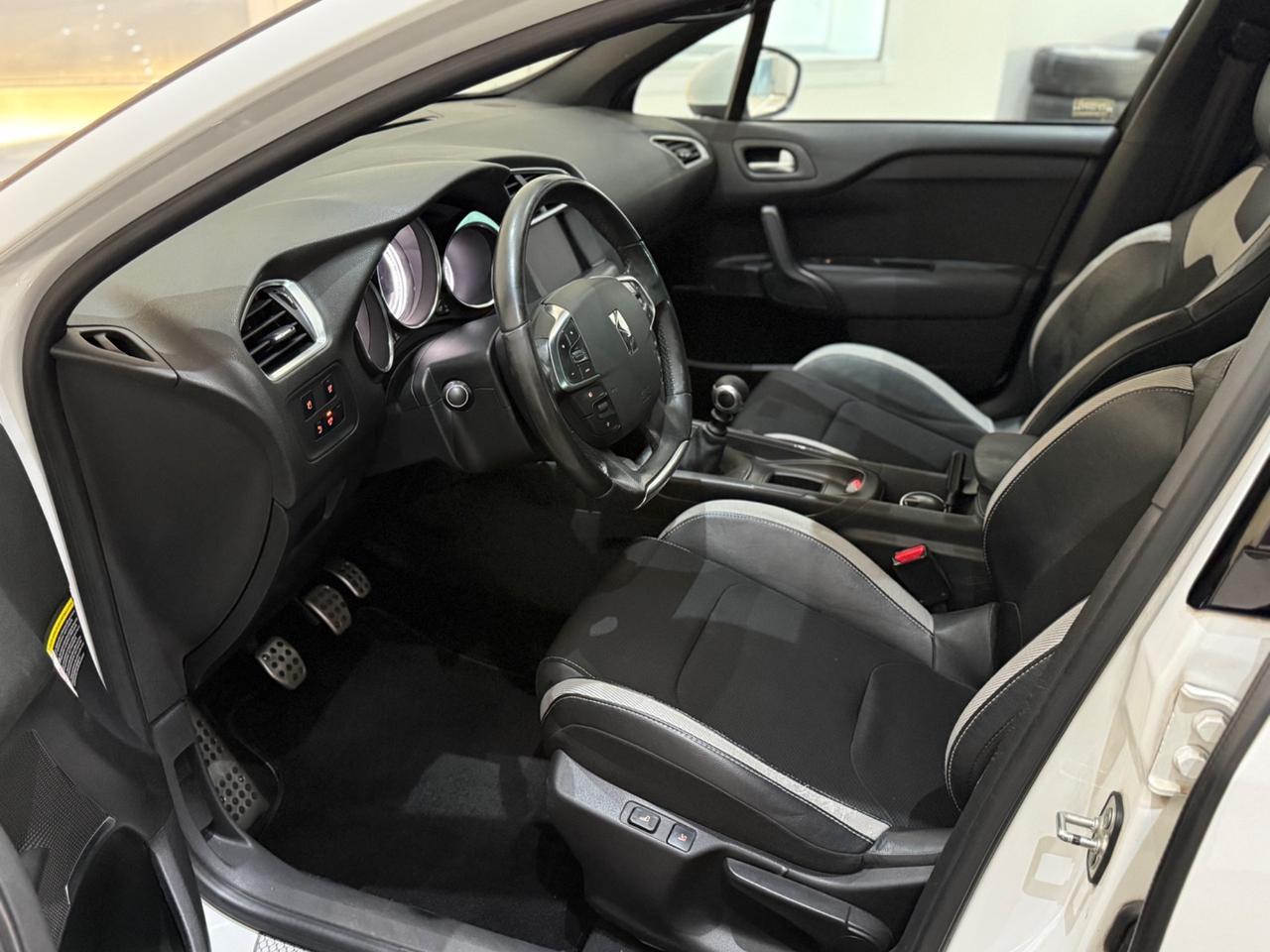 Ds DS4 4 1.6 e-HDi 110 airdream Business