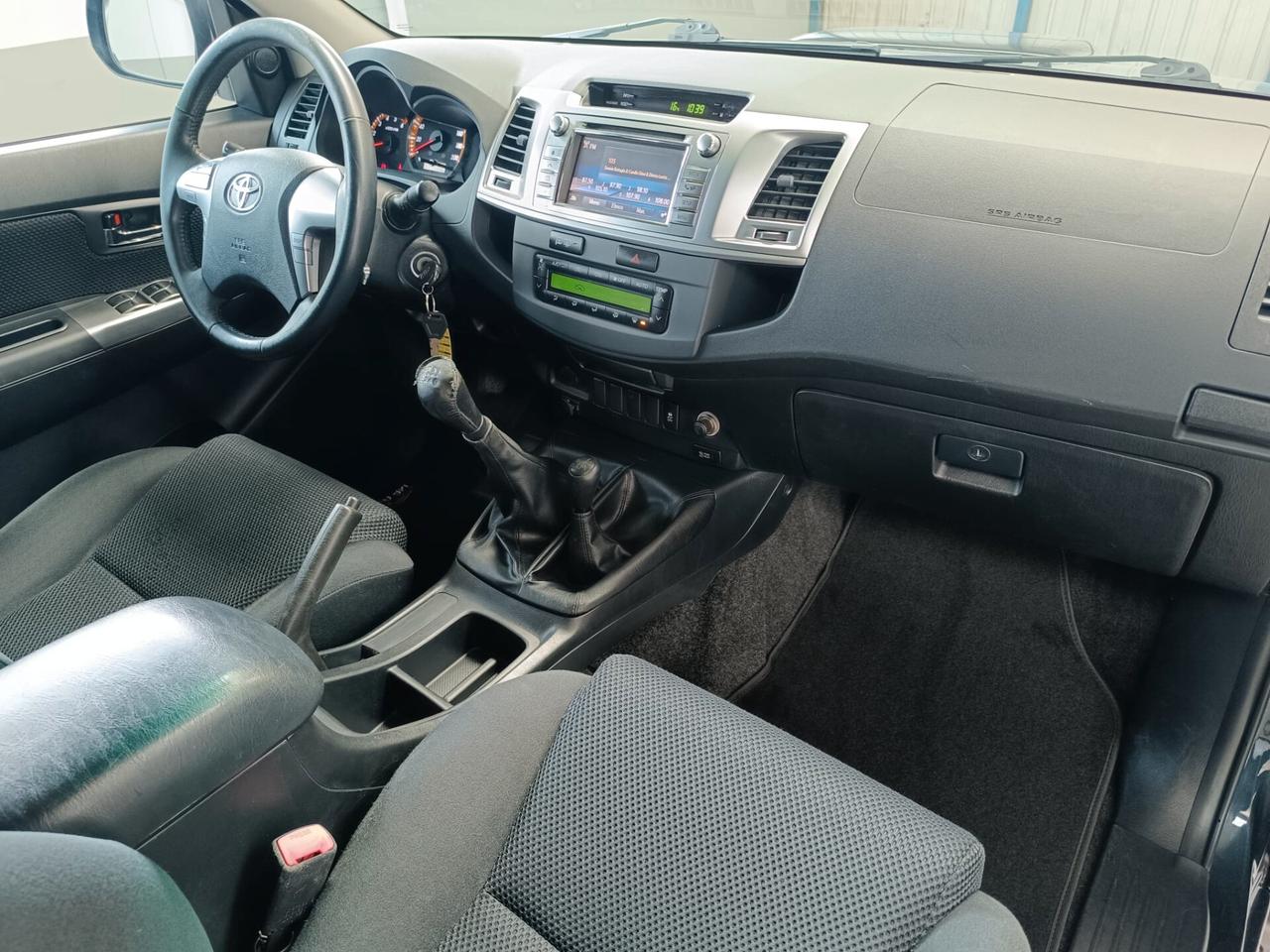 Toyota Hilux 3.0 D-4D 4WD 4p. DC Stylex