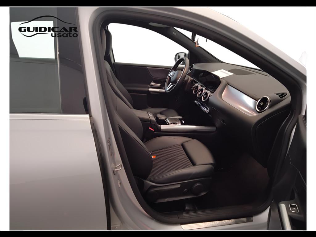 Mercedes-Benz Classe B - W247 2018 - B 180 d Sport Plus auto