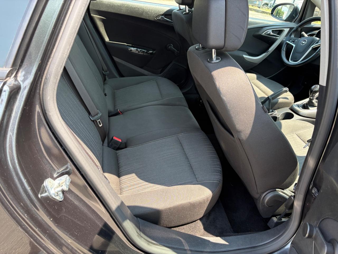 Opel Astra 1.7 CDTI 110CV Sports Tourer Cosmo