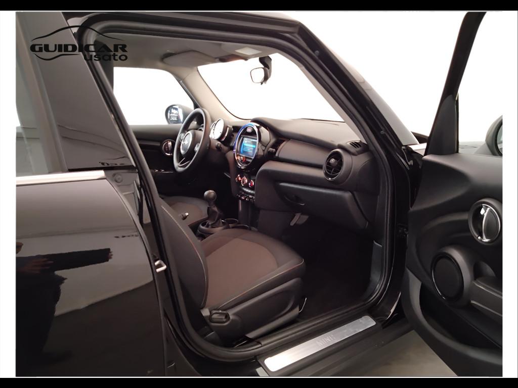 MINI Mini IV F55 2018 5p - Mini 5p 1.5 One Baker Street 75cv