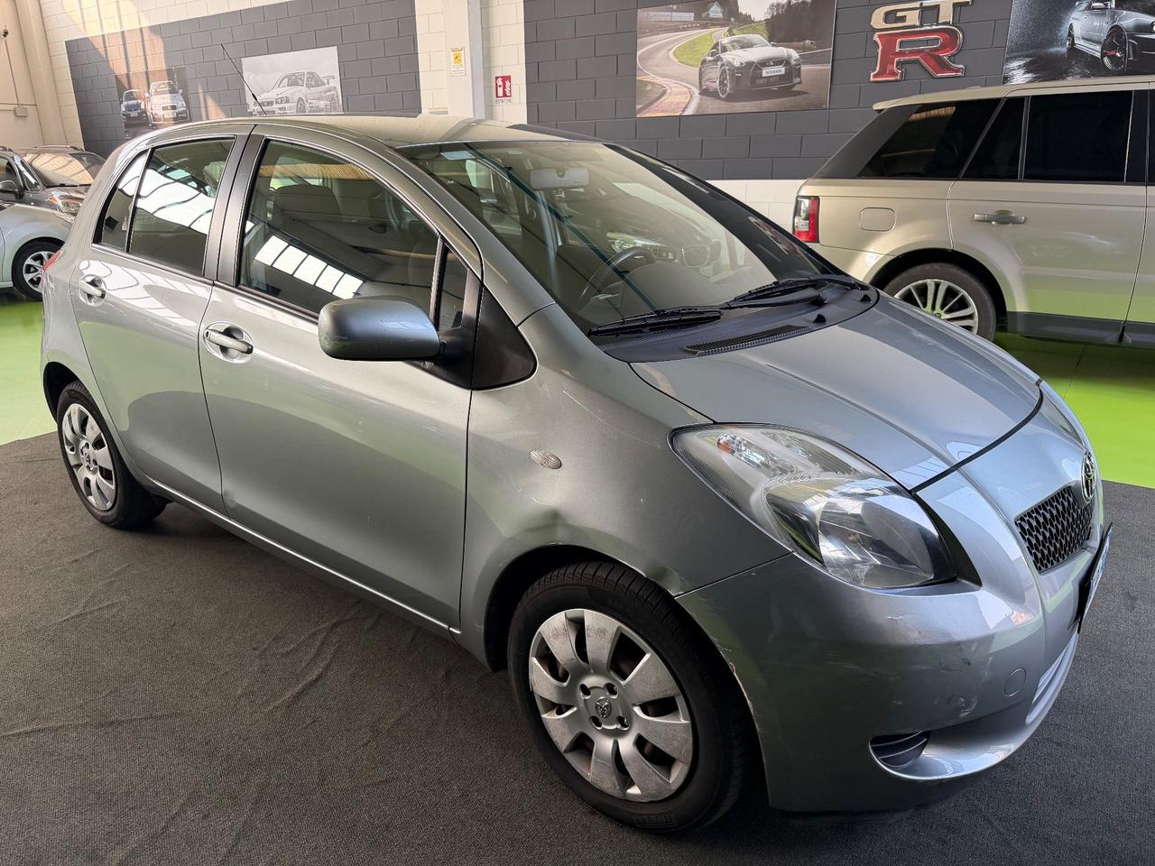 Toyota Yaris 1.3 CAMBIO AUTOMATICO -SOLO 93.500KM-