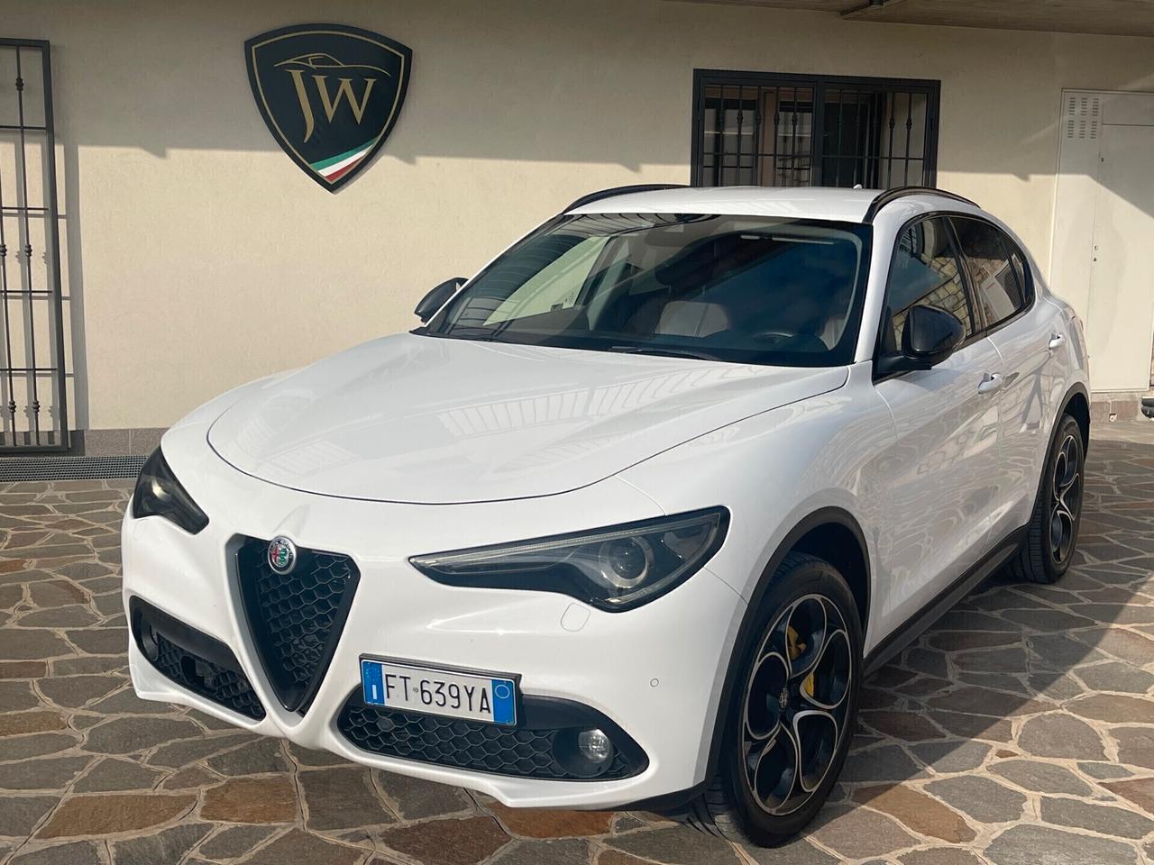 Alfa Romeo Stelvio 2.2 Turbodiesel 210 CV AT8 Q4 Executive