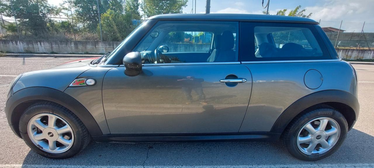 MINI COOPER MODELLO RAY 1,4 BENZINA X NEOPATENTATI LEGA IMPECCABILE