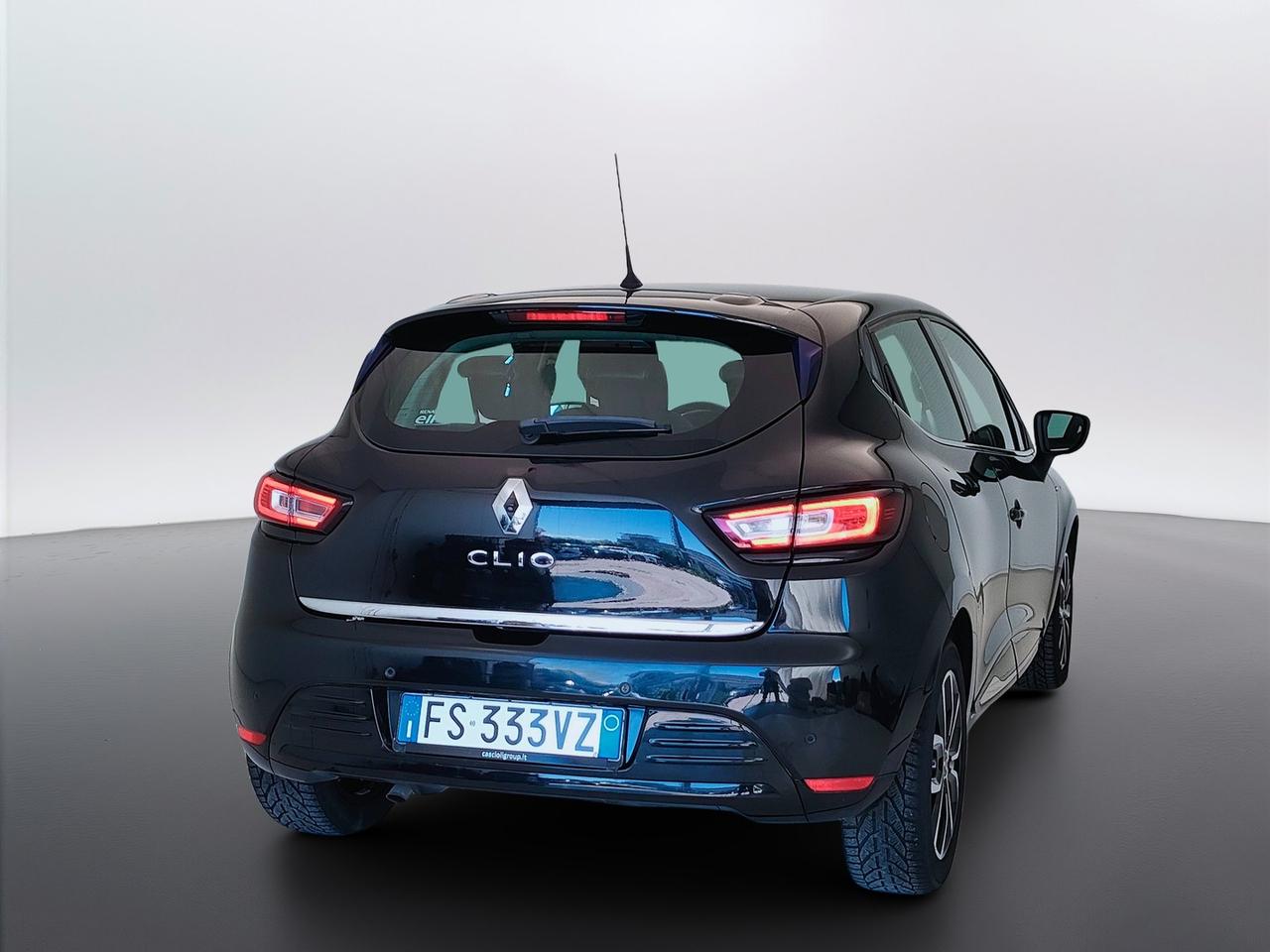 RENAULT Clio IV 2017 - Clio 1.5 dci Moschino Zen 90cv