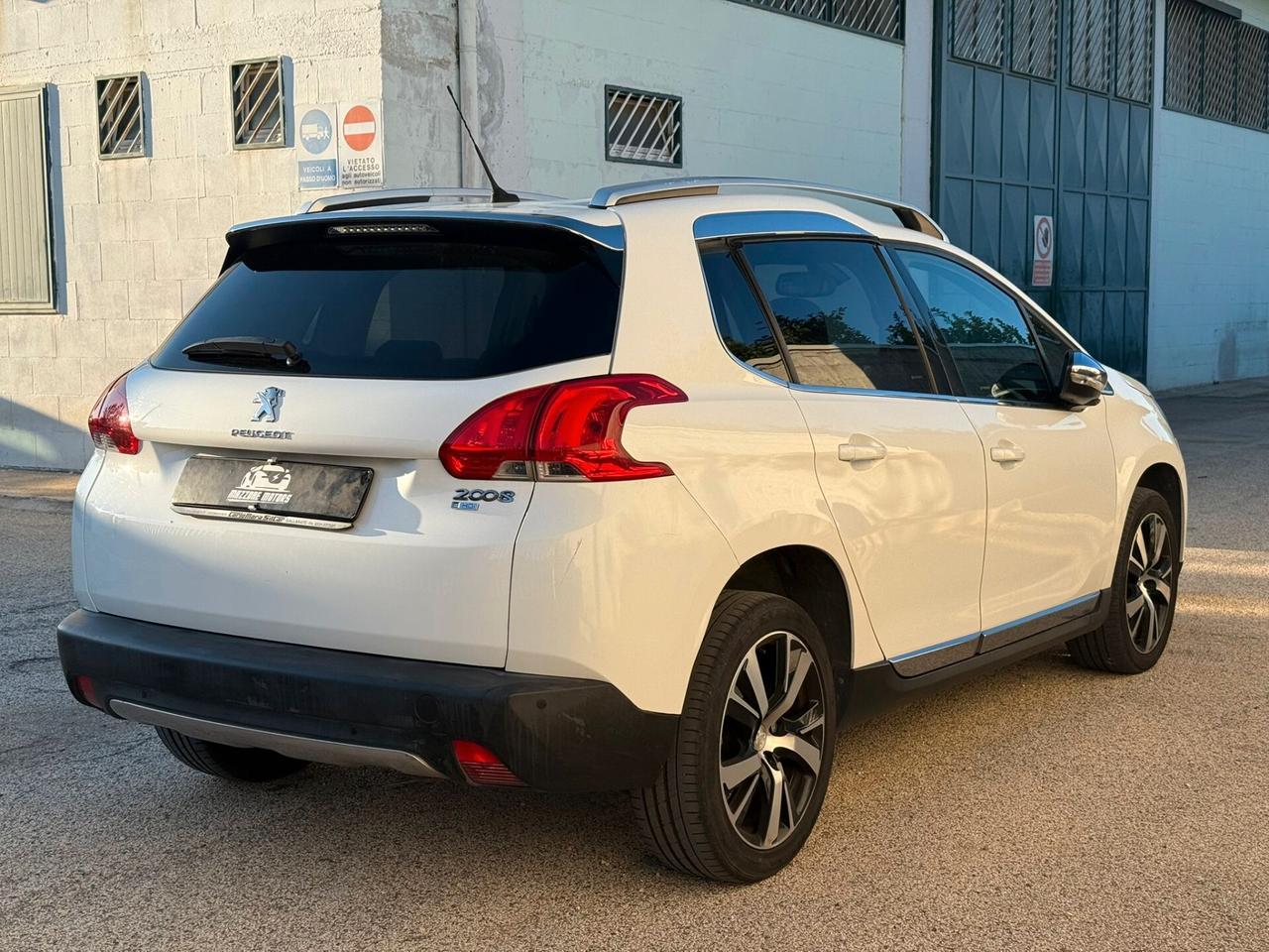 Peugeot 2008 1.6 Allure