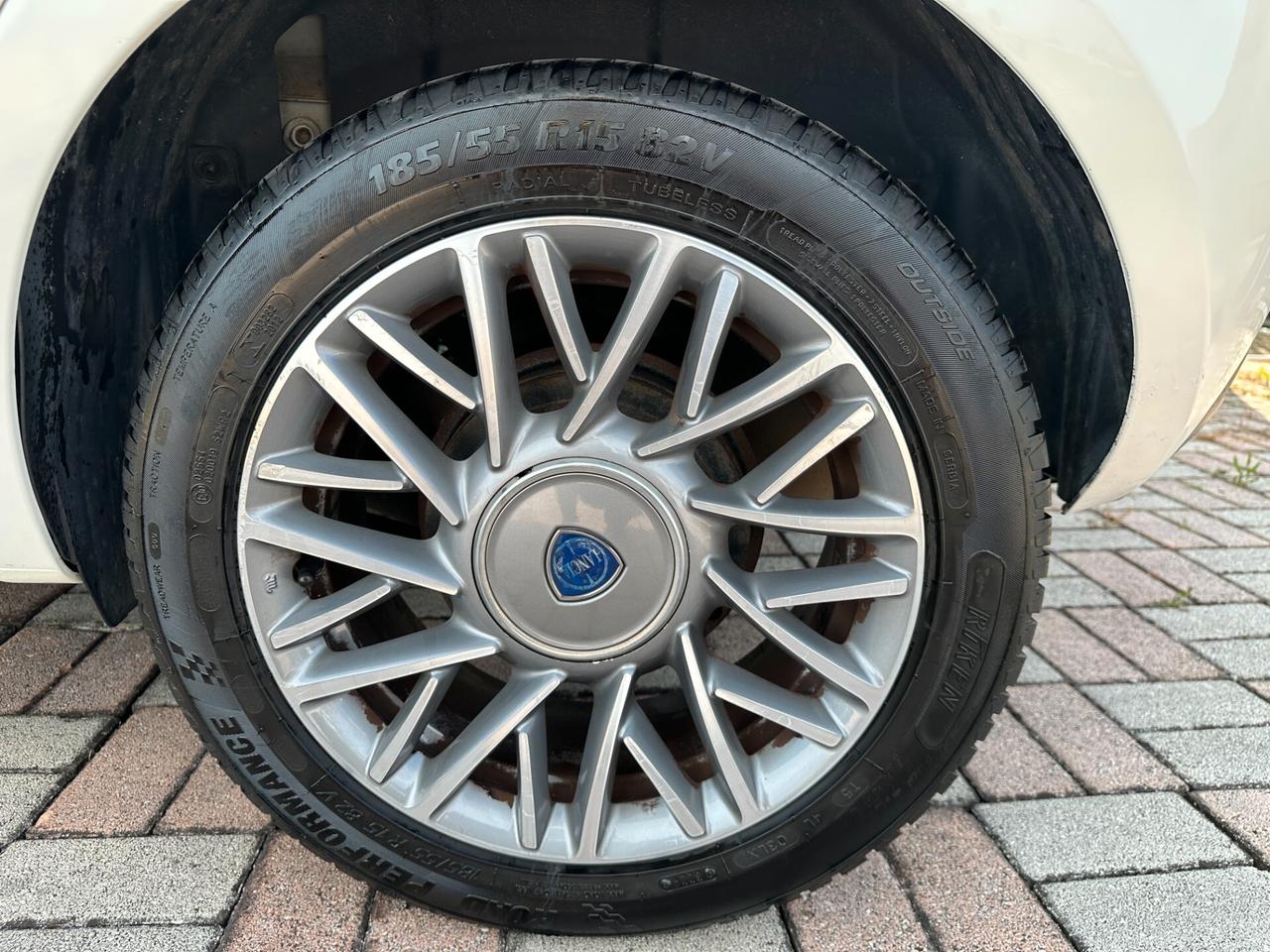Lancia Ypsilon 1.3 MJT 16V 95 CV 5 porte S&S Gold