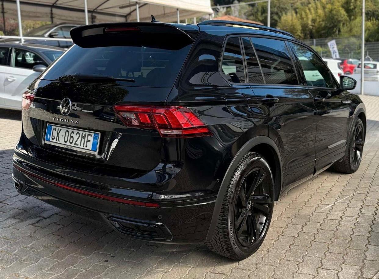 Volkswagen Tiguan 2.0 TDI 150 CV SCR DSG R-Line