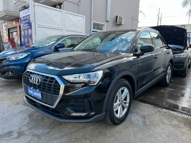 Audi Q3 35 TDI S tronic Business