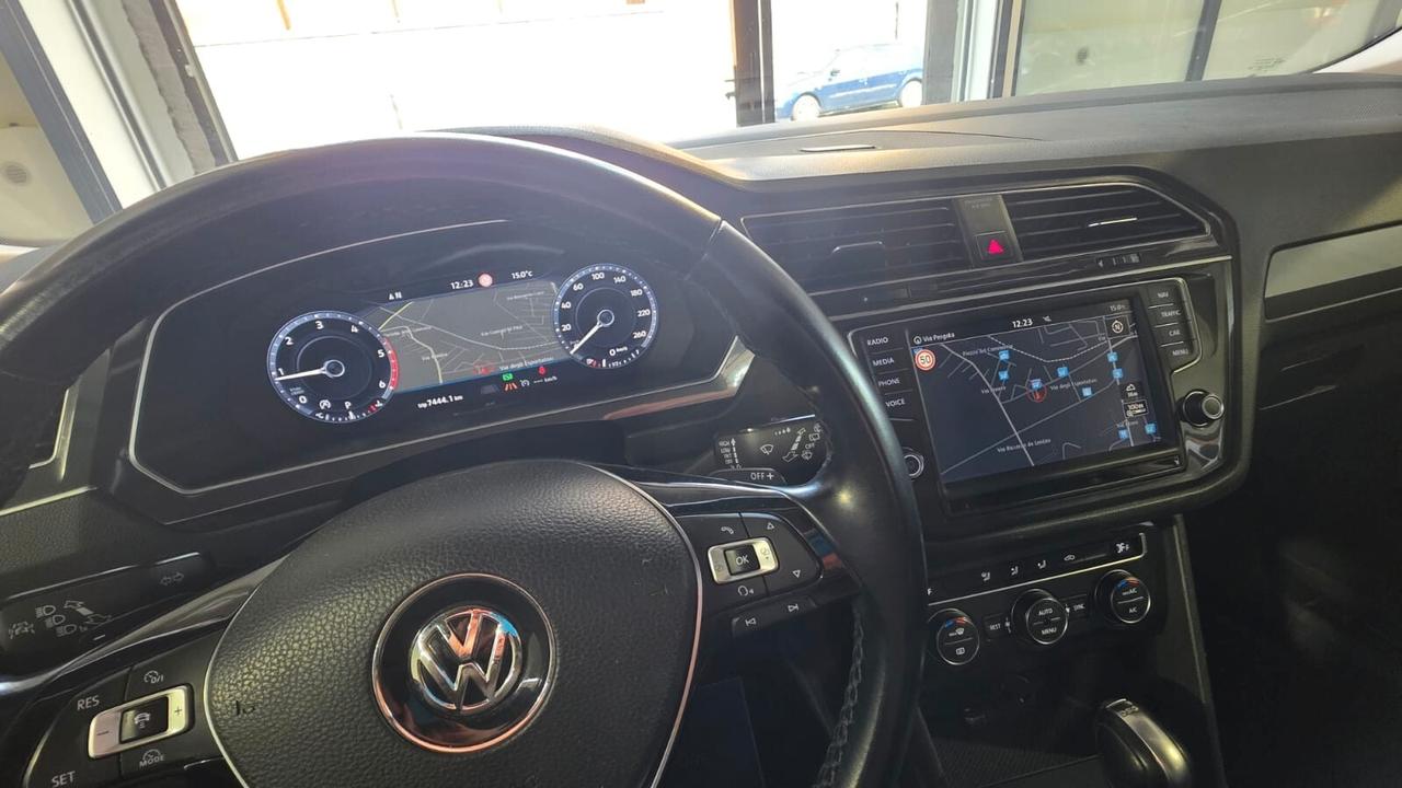 Volkswagen Tiguan 2.0 BiTDI SCR DSG 4MOTION Executive R-Line BMT