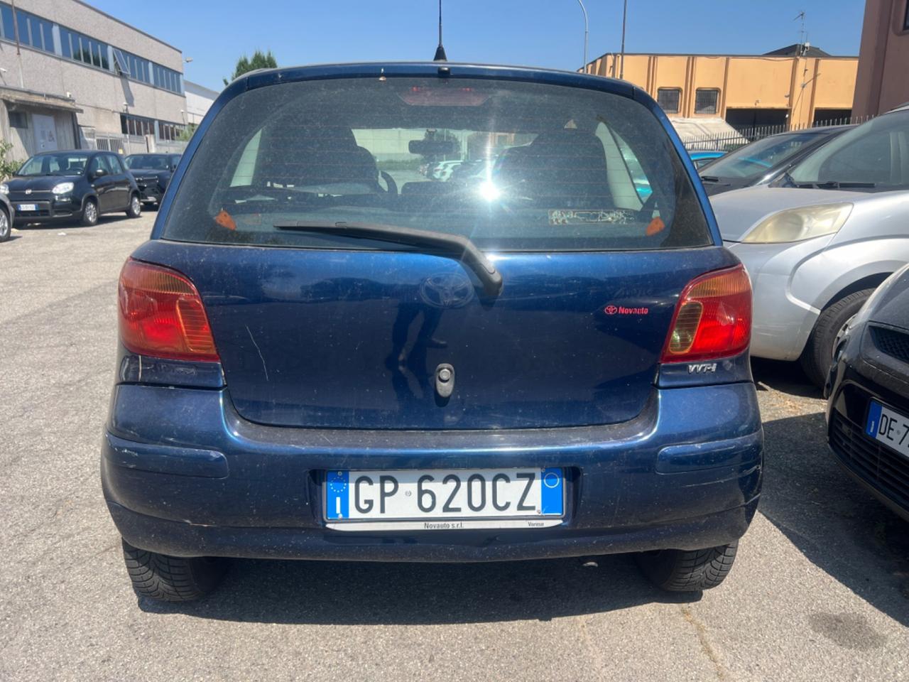 Toyota Yaris 1.0i 16V cat 3 porte Sol Blue