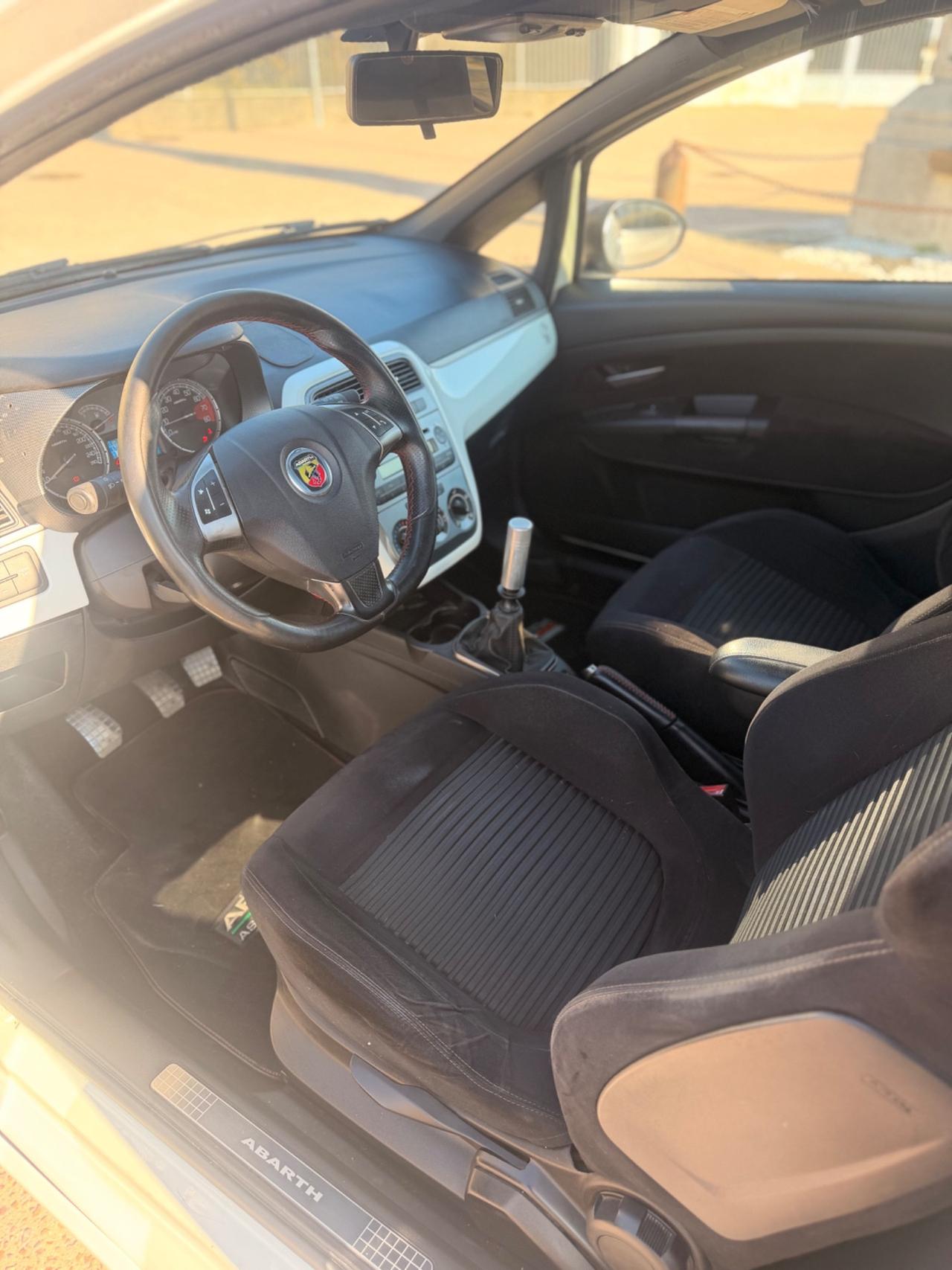 ABARTH GRANDE PUNTO 1.4t-JET €5000