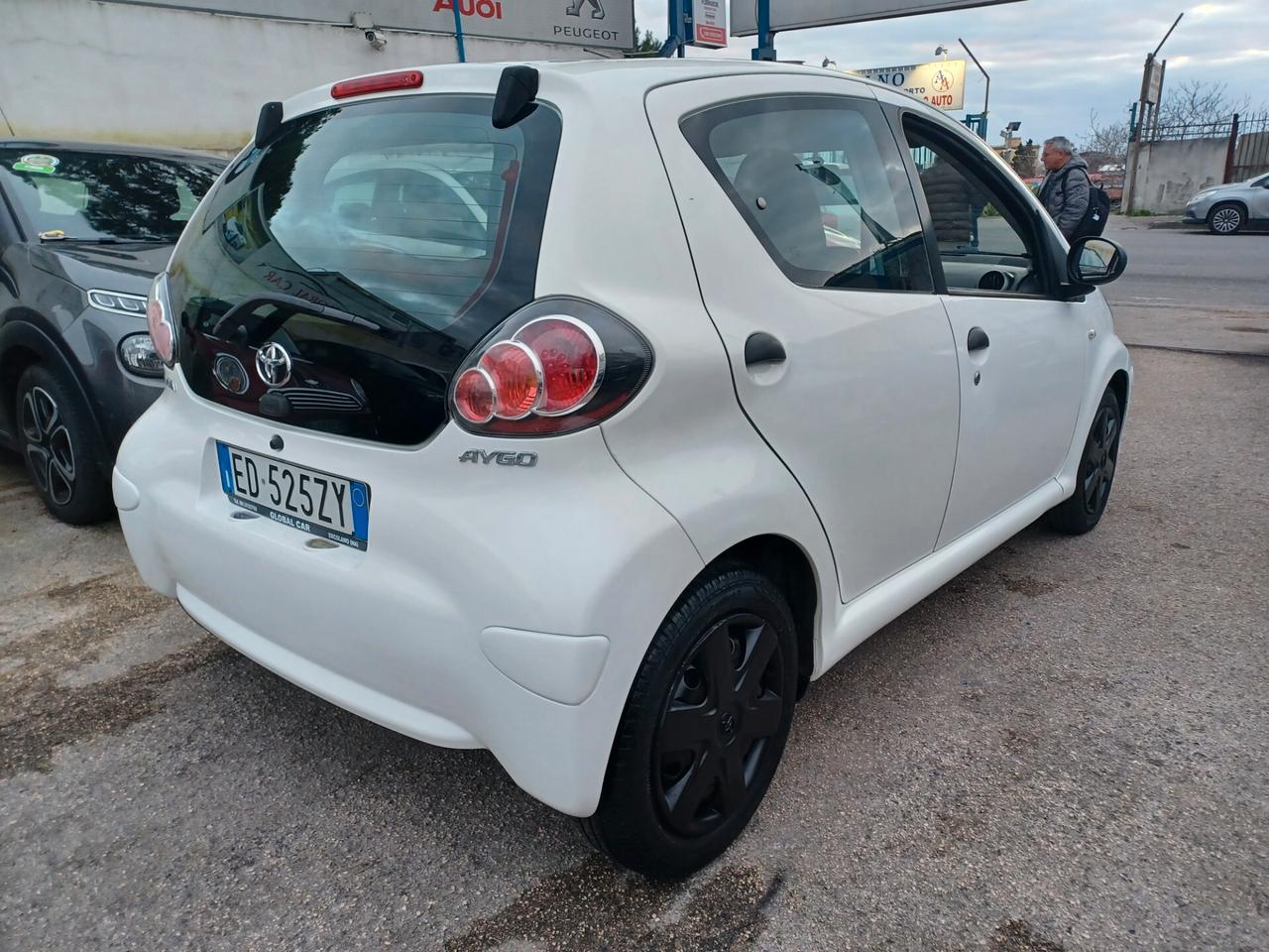 Toyota Aygo 1.0 5 porte Connect UNICO PROPRIETARIO
