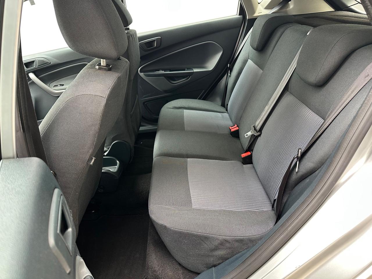 Ford Fiesta 1.4 TDCi 70CV 5 porte