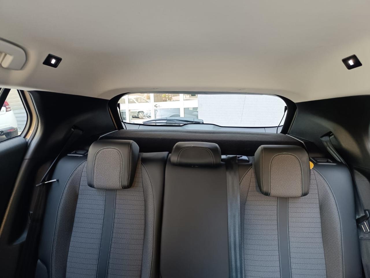 Peugeot 2008 BlueHDi 110 S&S Allure Pack
