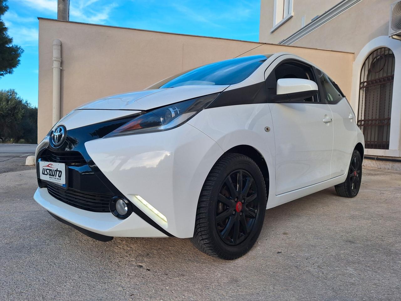 Toyota Aygo 1.0 5 porte x-play PERFETTA FULL