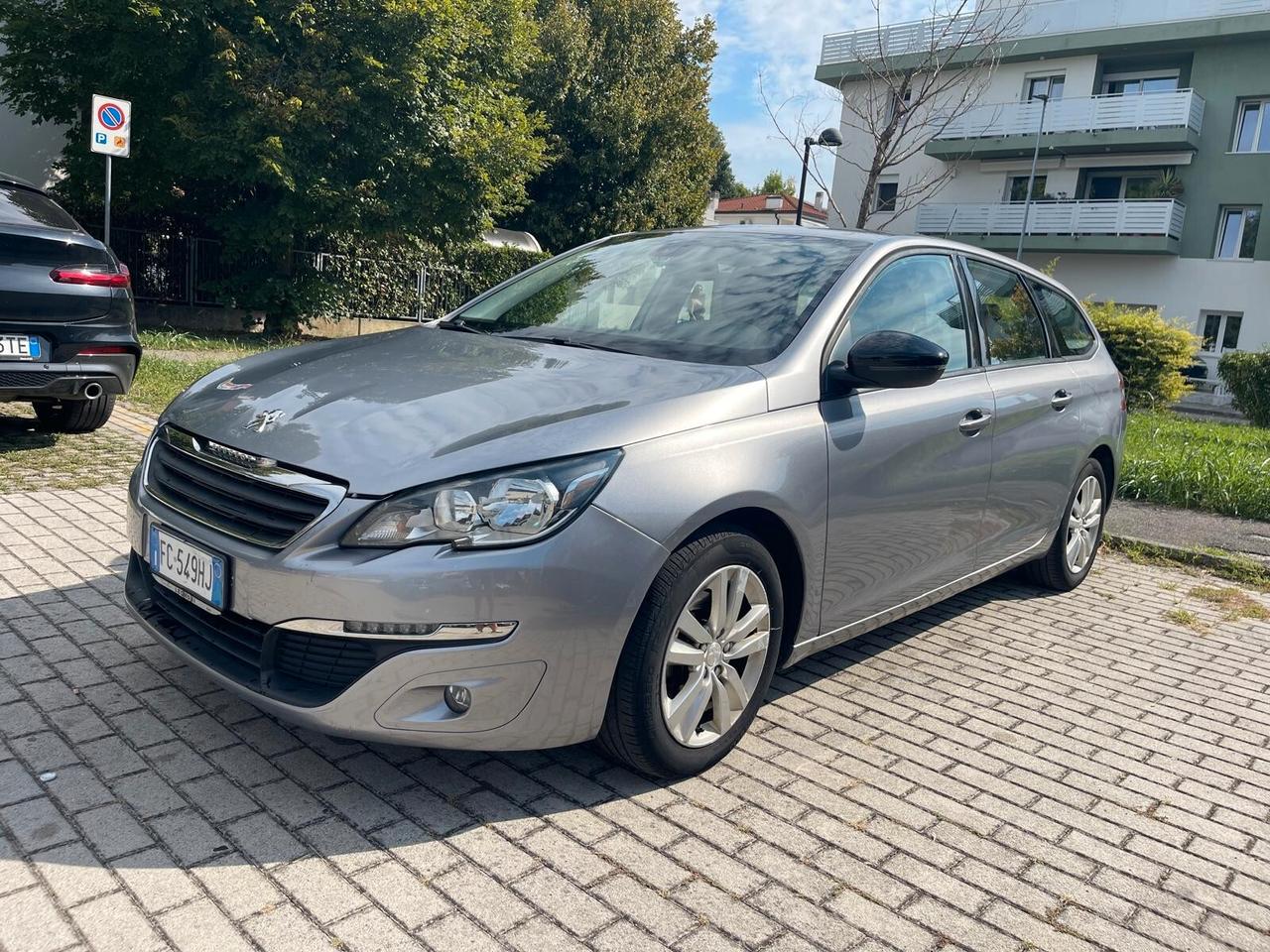 Peugeot 308 BlueHDi 120 S&S SW Business