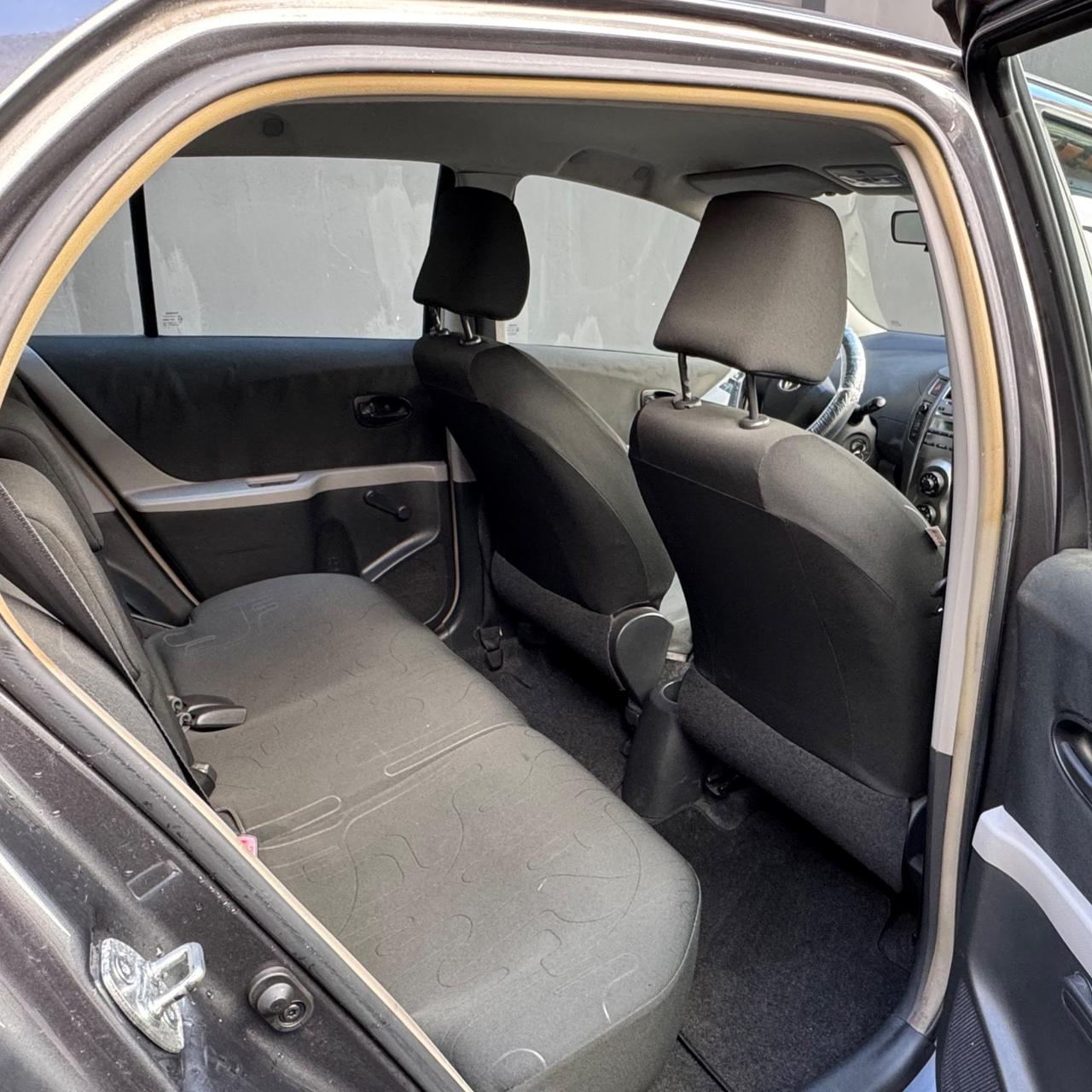 Toyota Yaris 1.0 5 porte Now