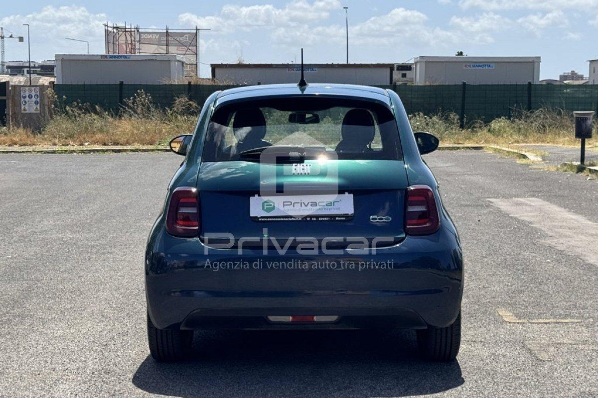 FIAT 500e Berlina 42 kWh Icon