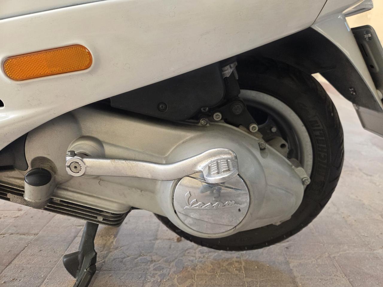 Piaggio Vespa 150 ET4