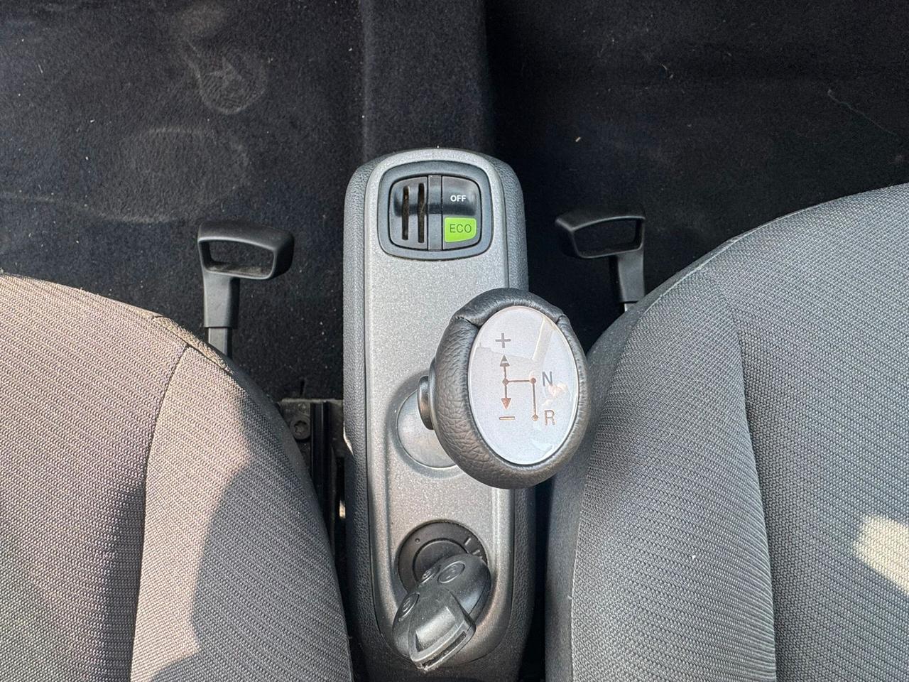 Smart ForTwo 1000 52 kW MHD coupé pure