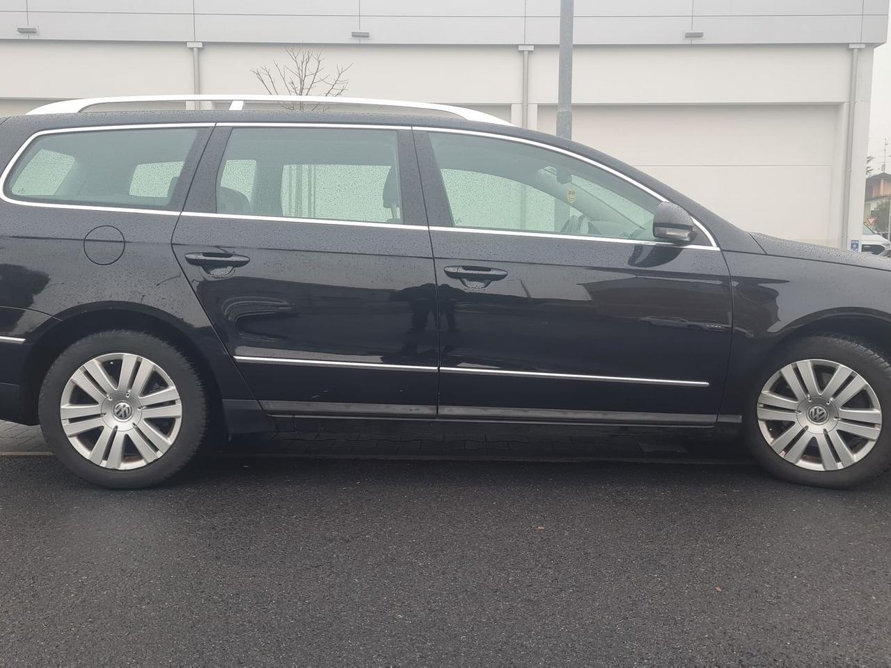 Volkswagen Passat 2.0 FSI Highline #8836