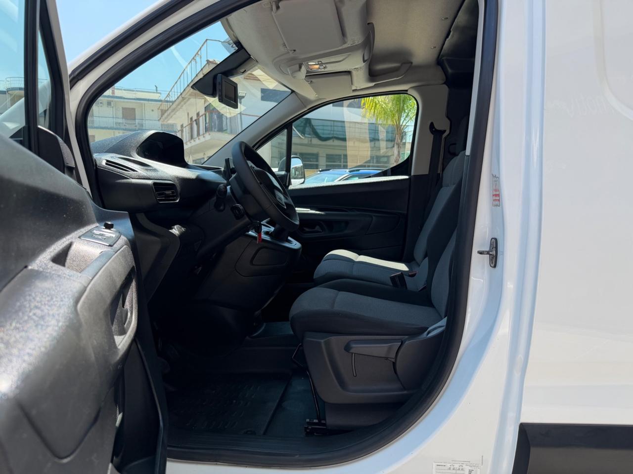 Peugeot Partner 1.5 BLUEHDI L2 100CV 3 posti - PASSO LUNGO -