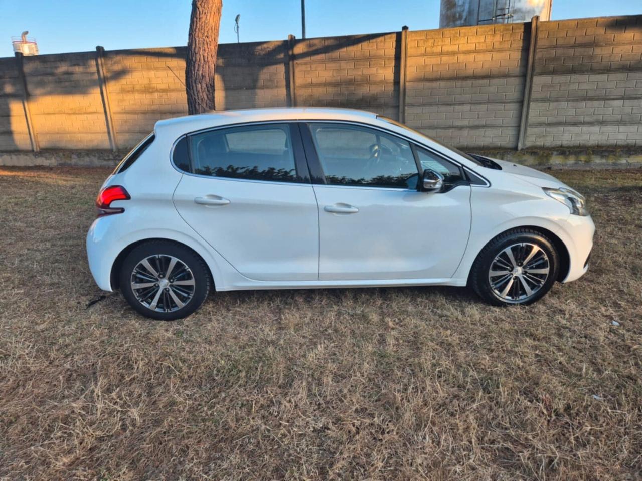 Peugeot 208 PureTech 68 3 porte Access