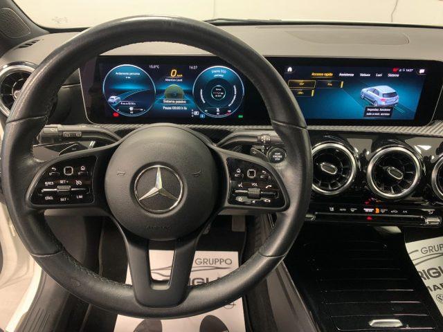 MERCEDES-BENZ A 180 d Automatico Sport + Full Led