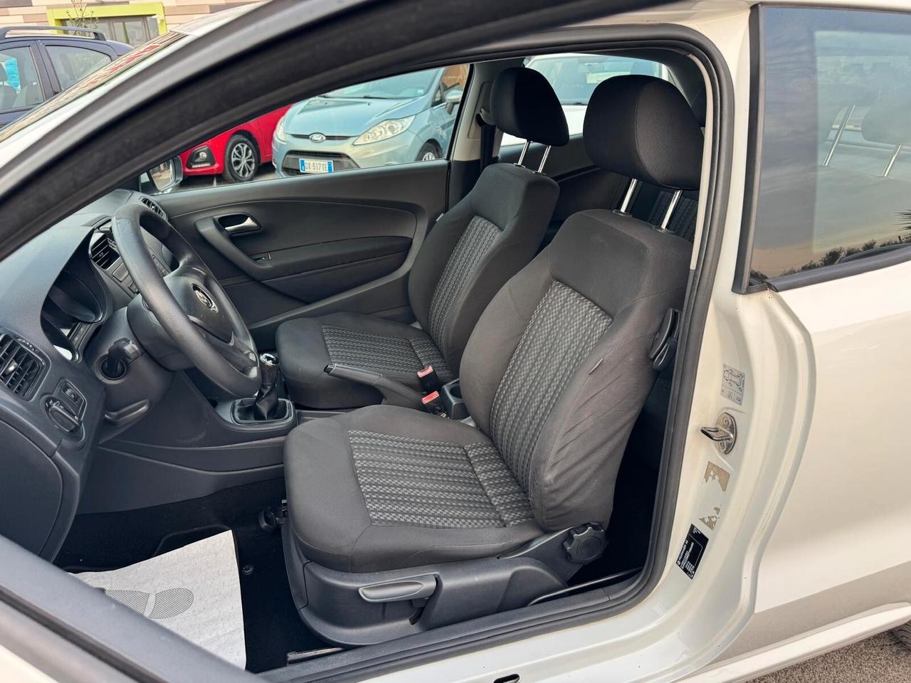 Volkswagen Polo 1.0 MPI (BENZ) 60CV TRENDLINE 2014