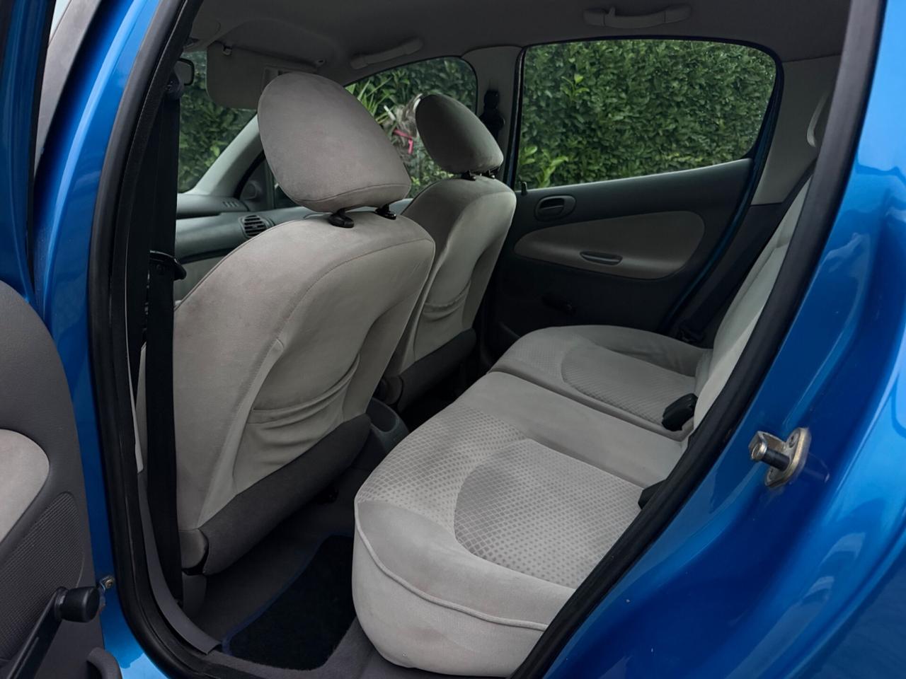 Peugeot 206 1.1 BENZINA 60CV NEOPATENTATI