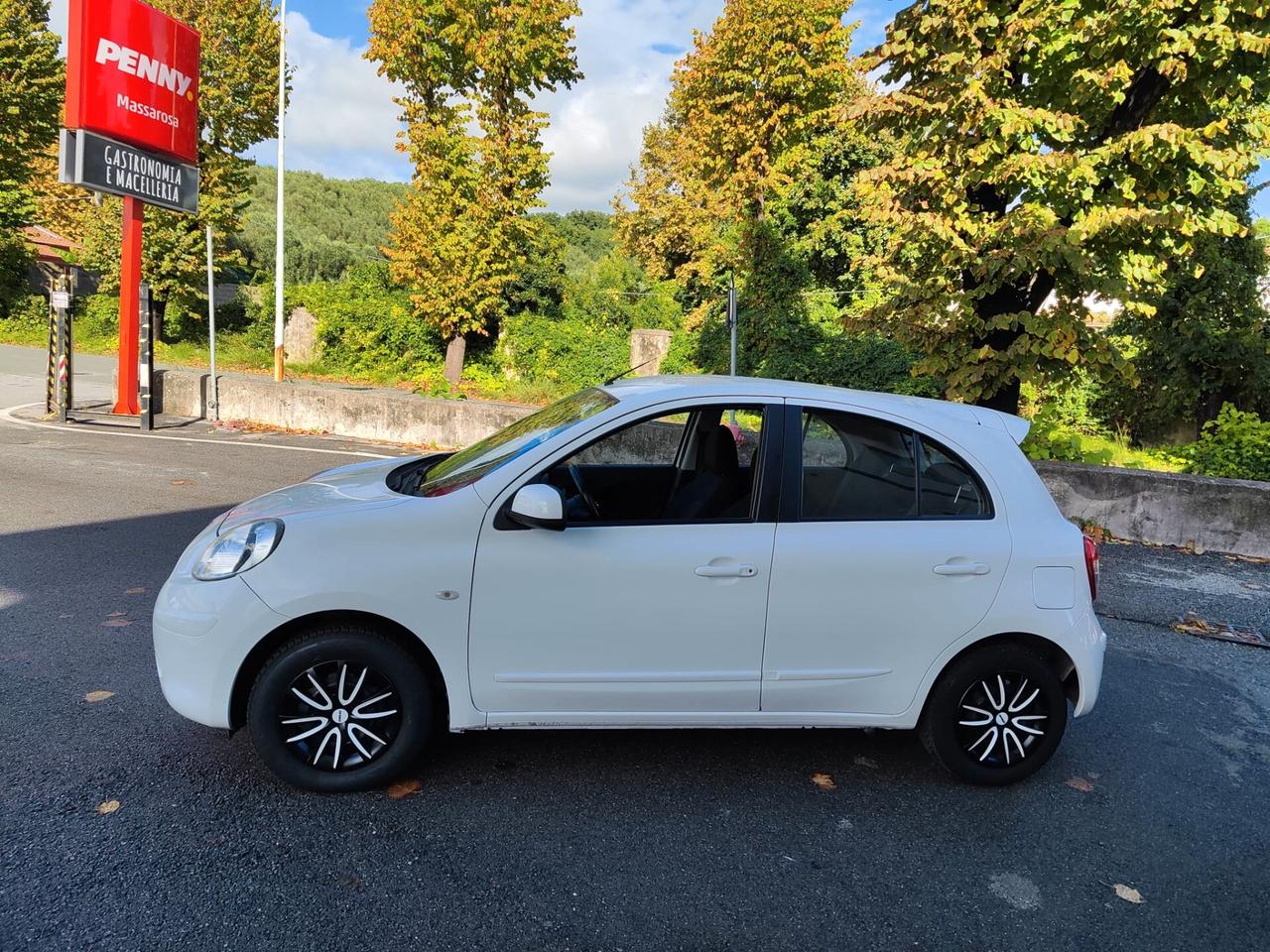 Nissan Micra 1.2 12V 5 porte Tekna - 2013