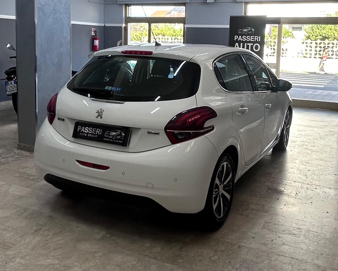 Peugeot 208 BlueHDi 100 5 porte GT Line