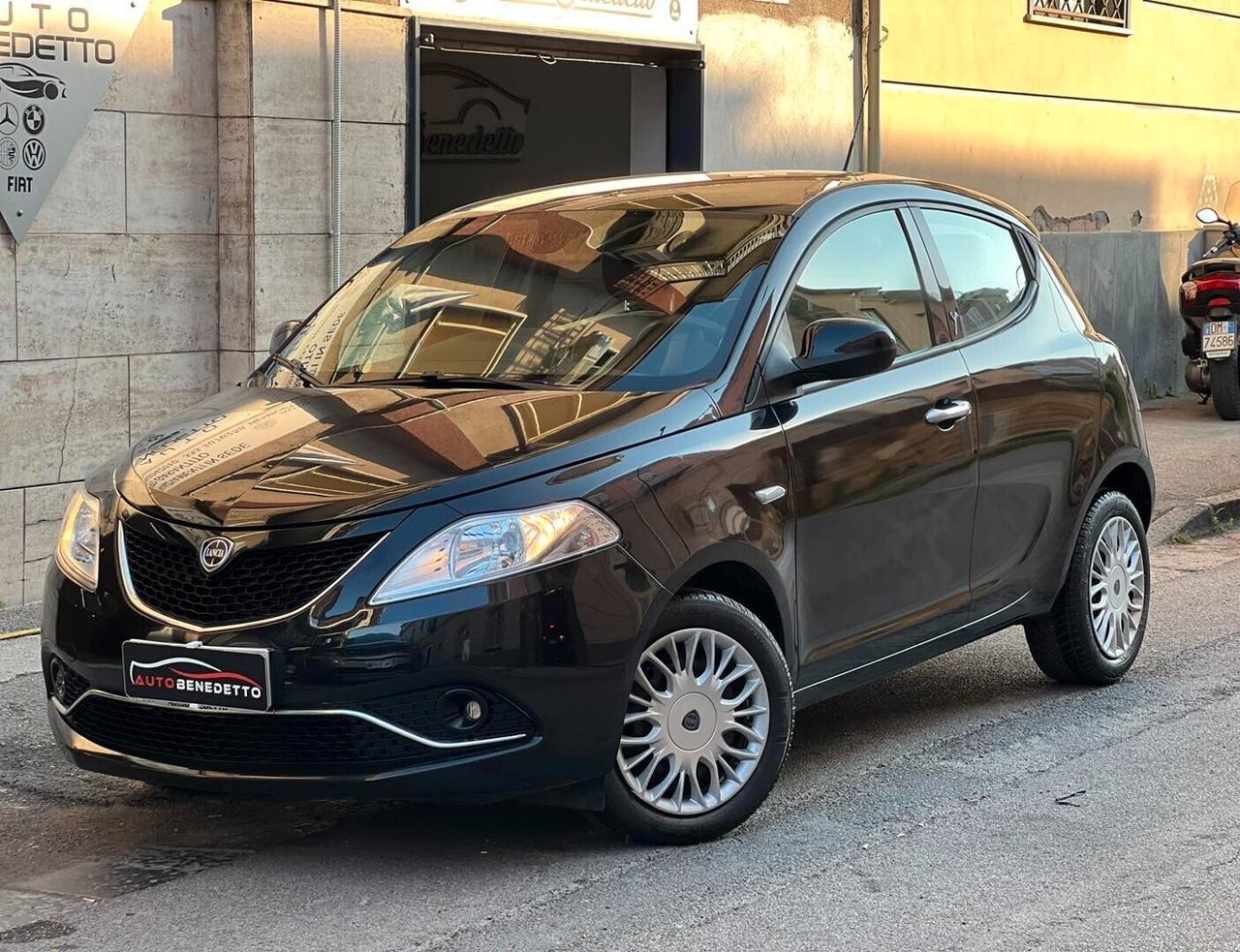 LANCIA YPSILON 1.2 69CV GOLD 2017