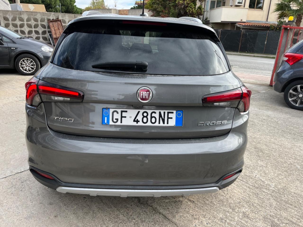 Fiat Tipo 1.6 Mjt S&S 5 porte Cross