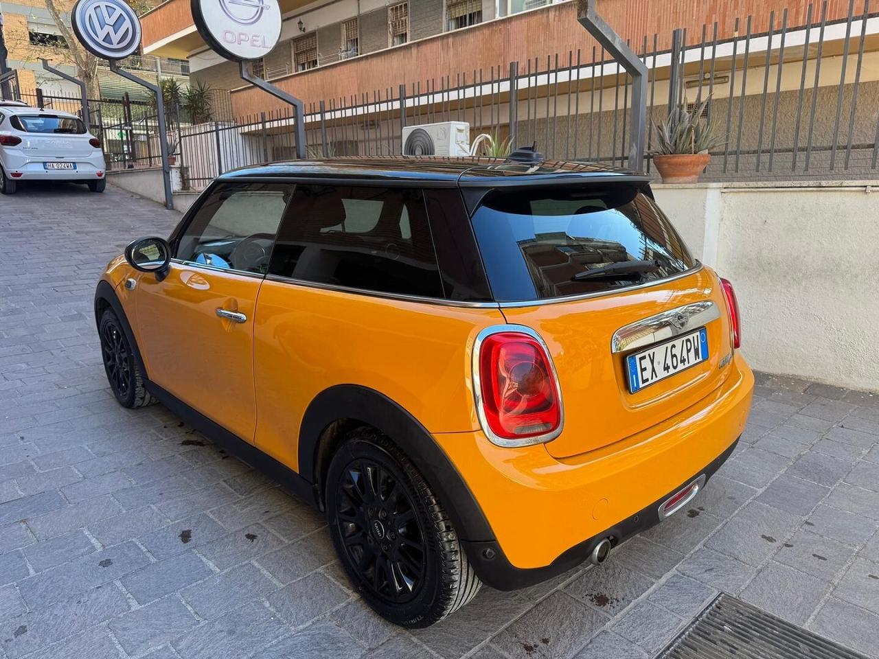 MINI 1.5 Cooper D Business