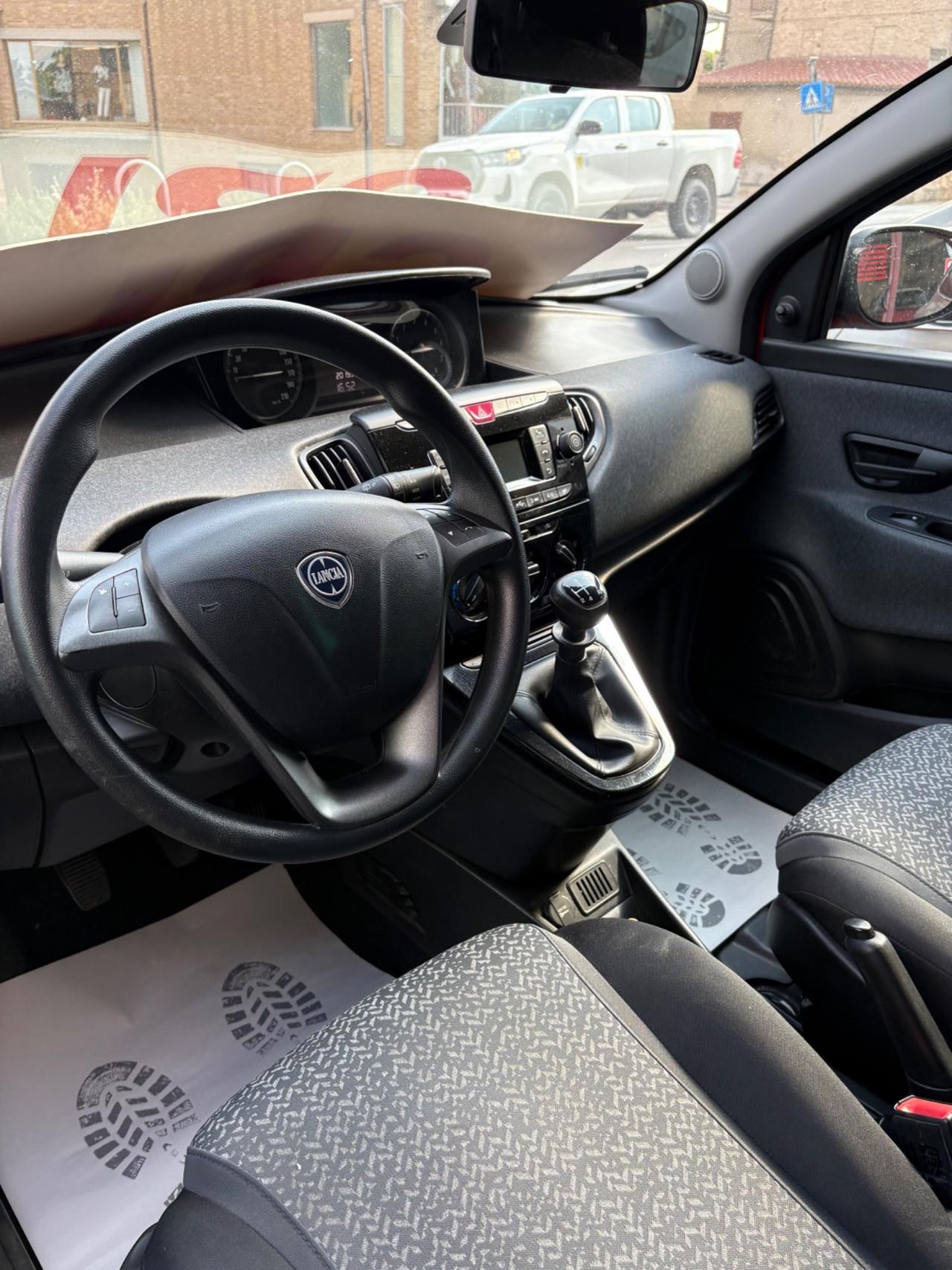 Lancia Ypsilon 1.2 69 CV 5 porte GPL Ecochic Gold