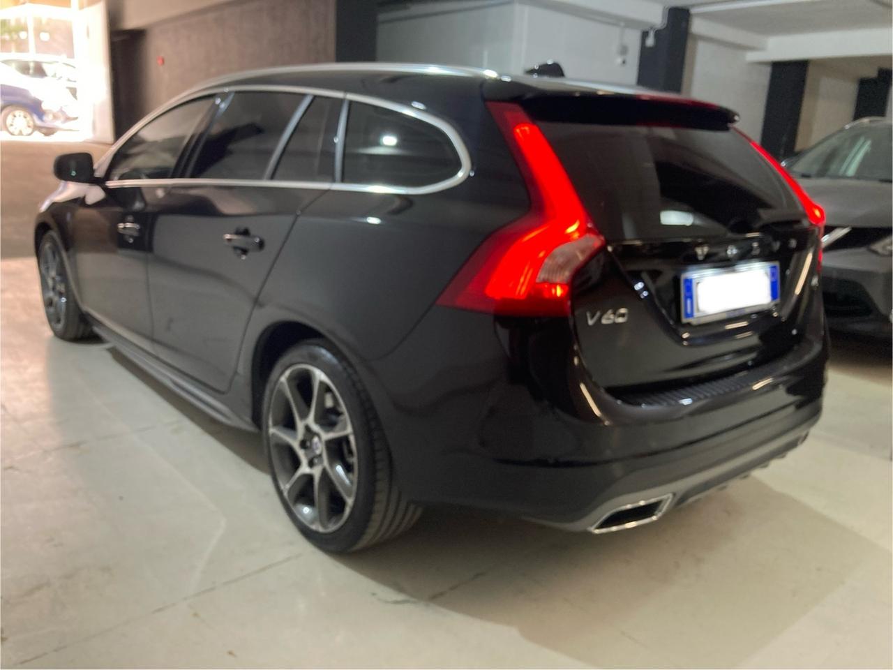 Volvo V60 D4 Geartronic Ocean Race