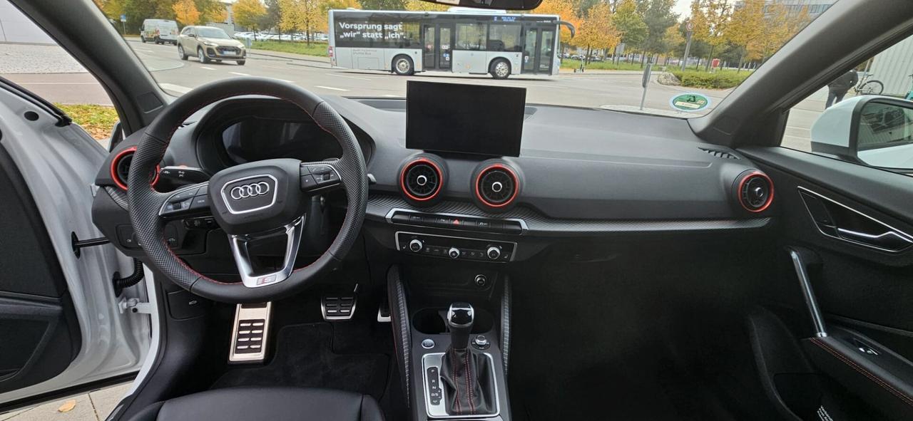 Audi Q2 35 TFSI S tronic line Edition