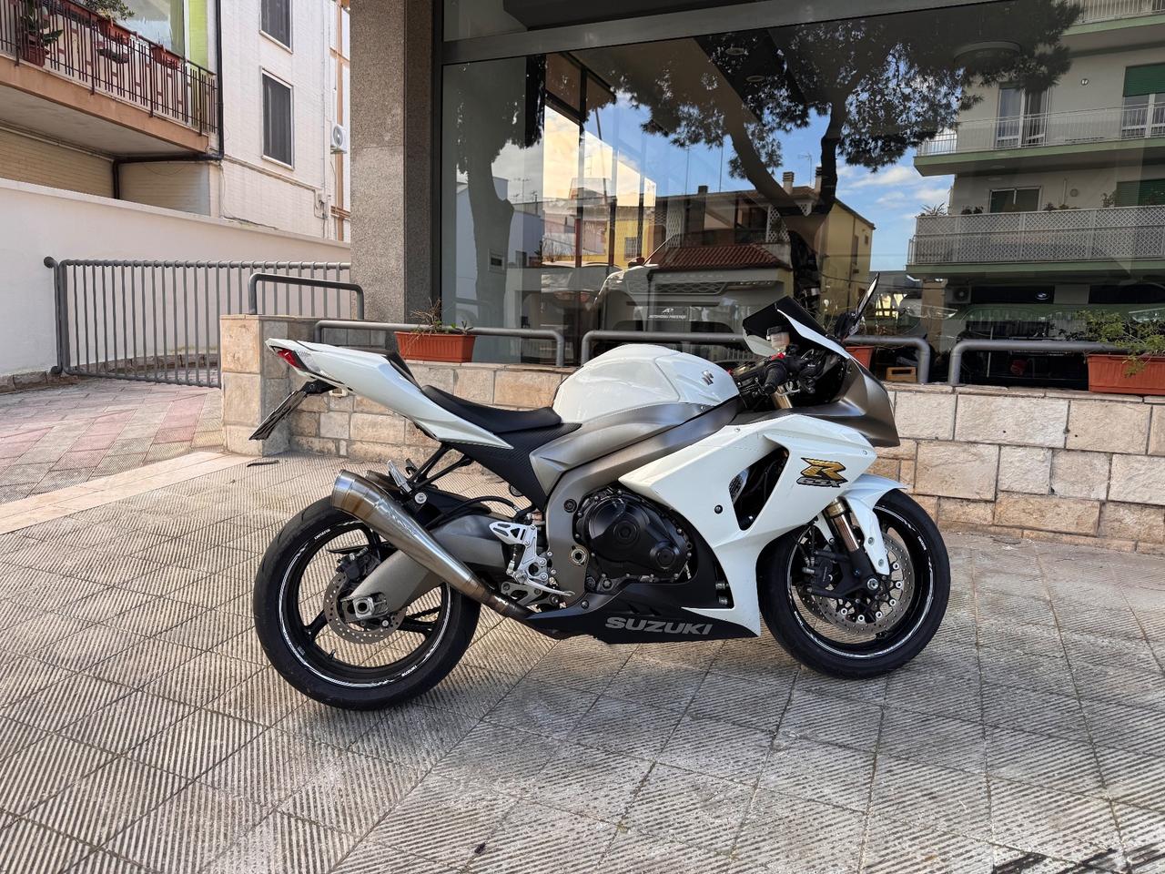 Suzuki GSX R 1000 25th anniversario