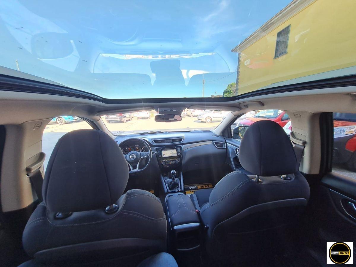 NISSAN Qashqai 1.5 dCi N-Connecta