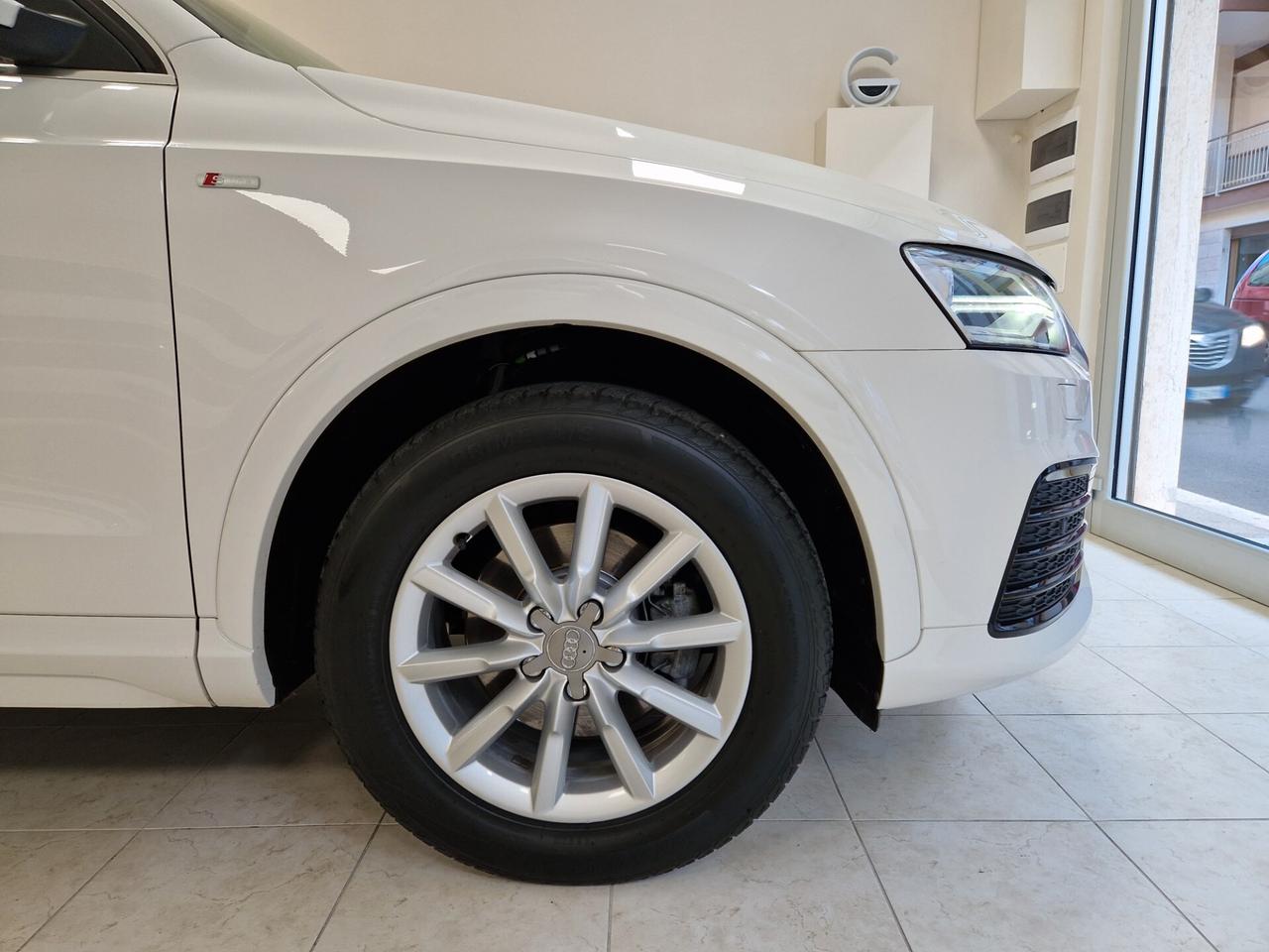 Audi Q3 2.0 TDI 120 CV S tronic S LINE
