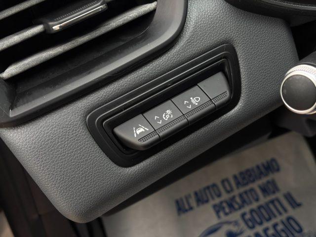 RENAULT Clio 1.0TCe 100 CV Intens